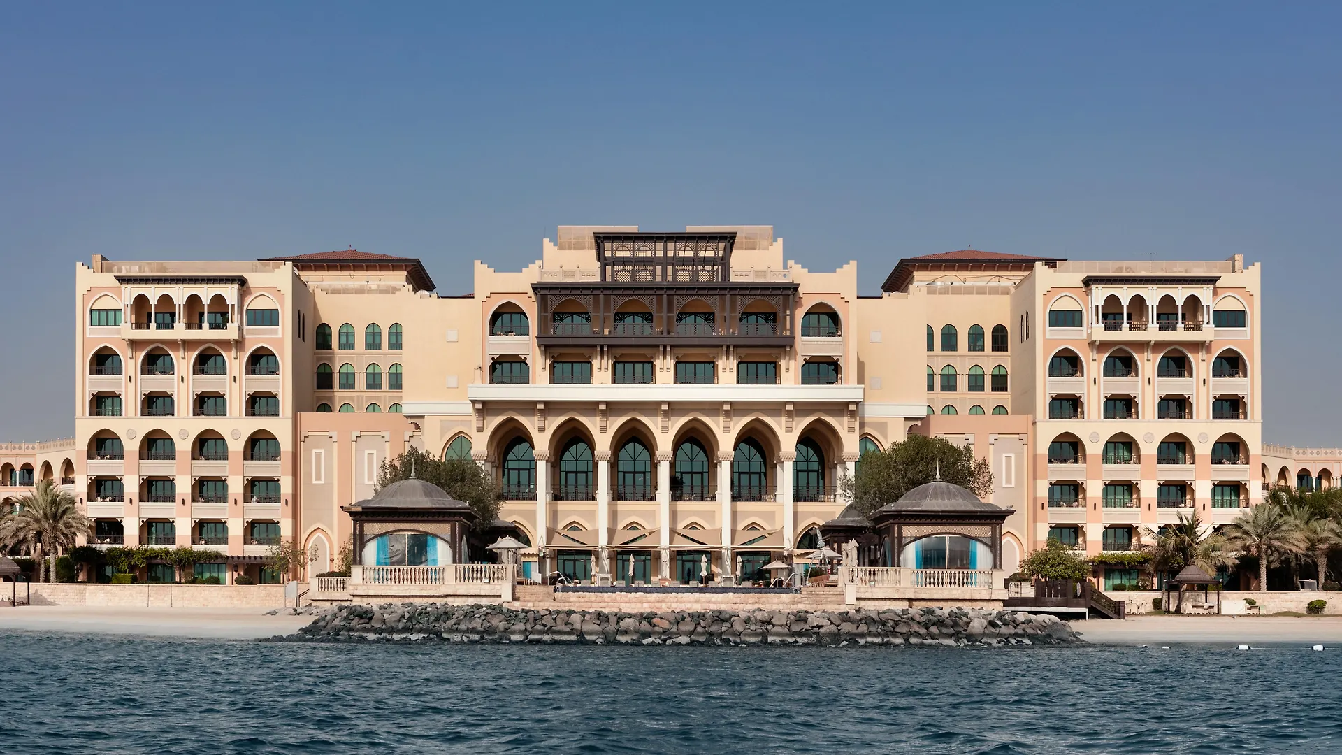 Shangri-La Qaryat Al Beri, Abu Dhabi Hotel