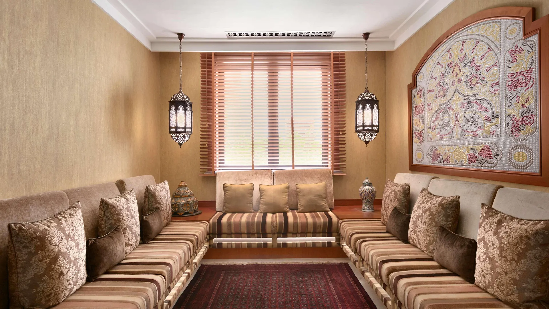 Shangri-La Qaryat Al Beri, Abu Dhabi Hotel